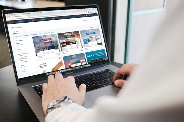 Webflow vs. WordPress: A Comprehensive Comparison